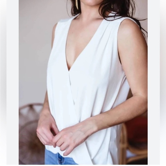 Ruby Jane | Sleeveless everyday cupro splice top. White. Size 1X. Made USA - Picture 6 of 6